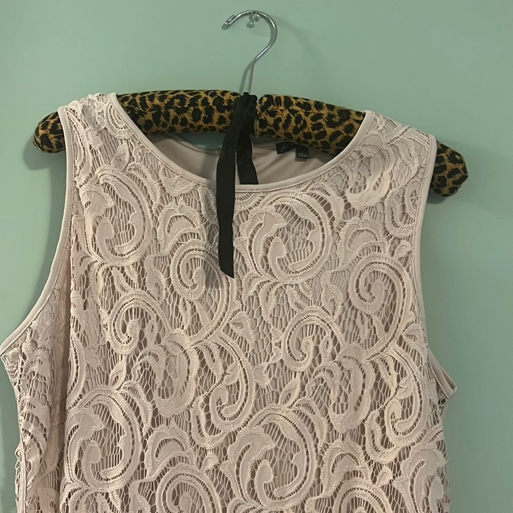 Large pink woman’s shirt